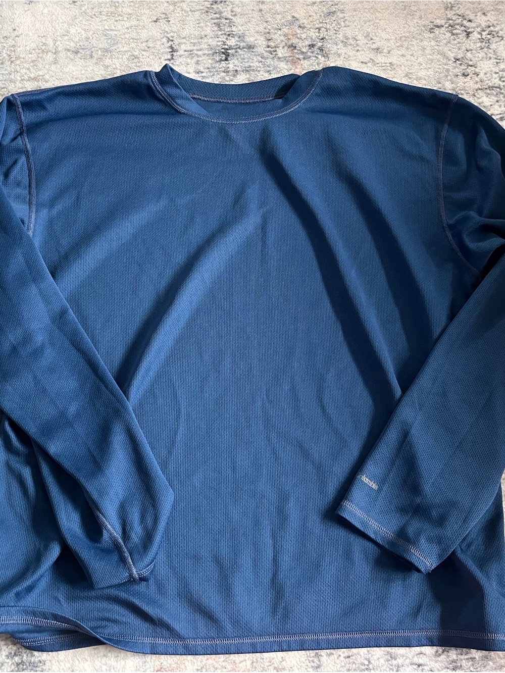Columbia Men's Long Sleeve Tee in Navy Blue